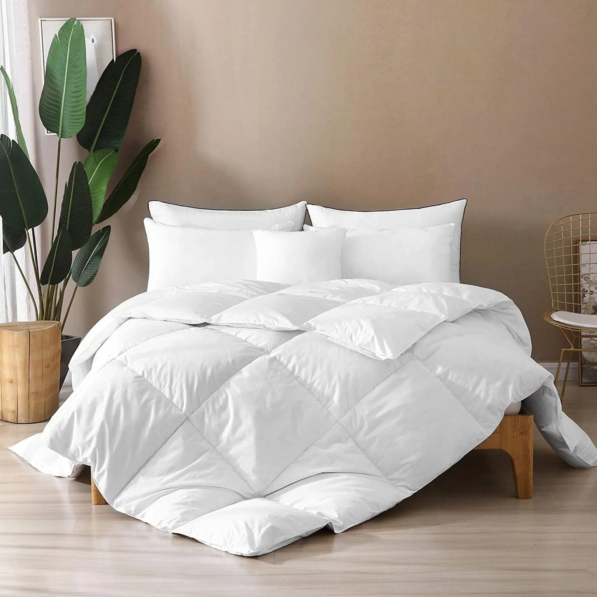 Bamboo Viscose Hypoallergenic Duvet Comforter with Corner Ties